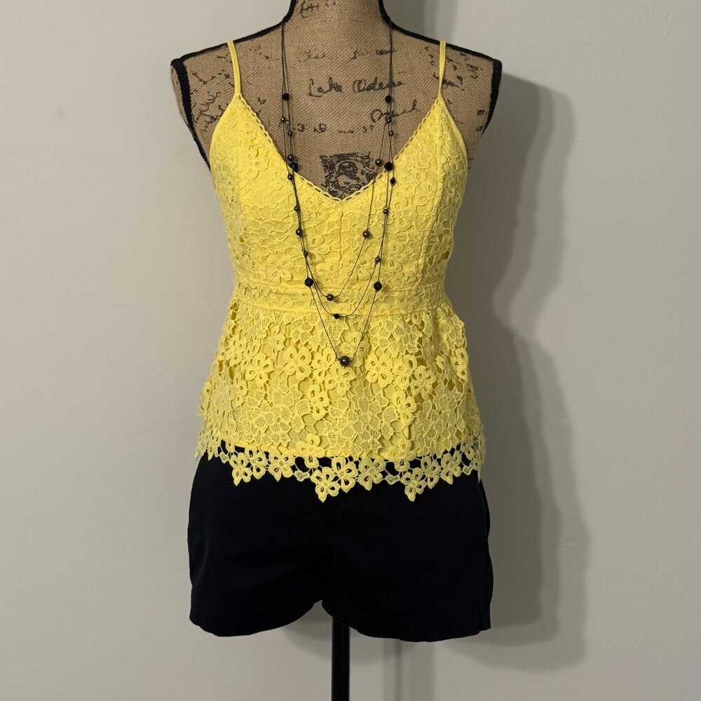 DKNY Black Shorts – Size 2, 97% Cotton, 3% Elastane, Classic Design